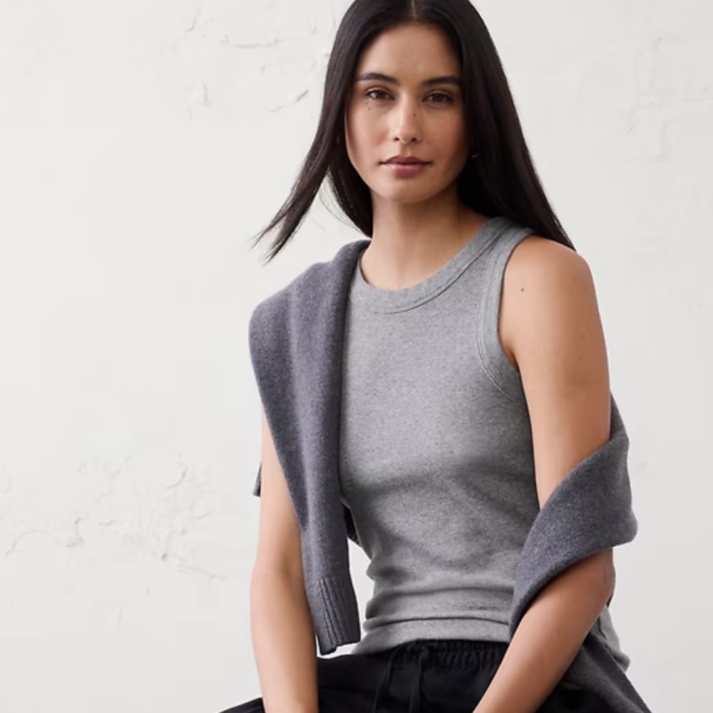 Banana Republic Charcoal Gray Ribbed Racer Tank Top Scoop Neck Size S Small